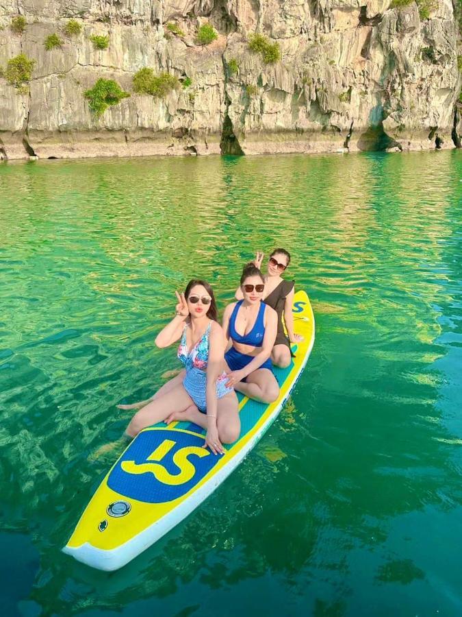 Homestay 1986 Ha Long - Can Ho 2 Phong Nghi View Bien エクステリア 写真